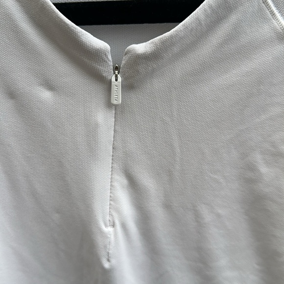 Athleta Classic White lightweight top size large - Picture 2 of 6